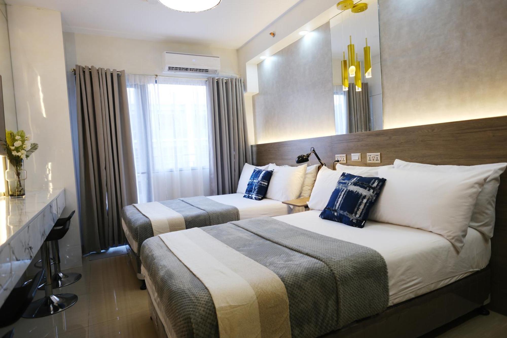Staycation Near Mall Of Asia, Condotel With 2 Beds, Pasay *