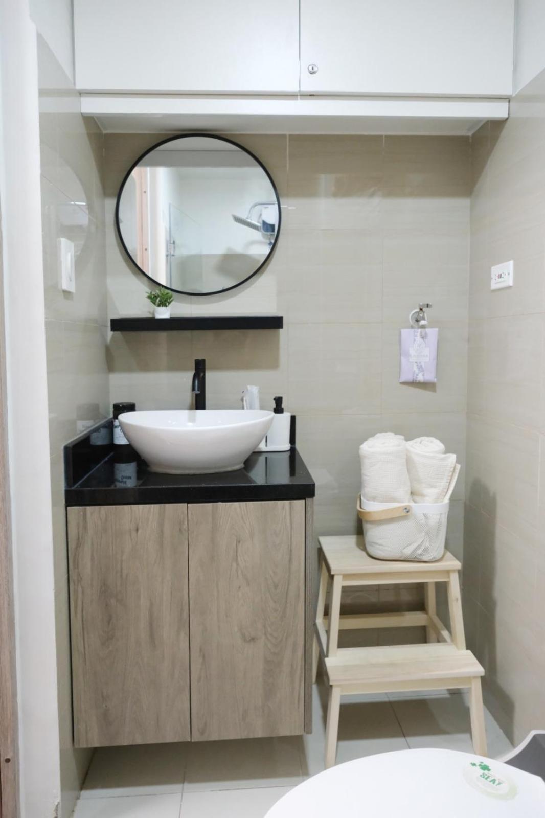Staycation Near Mall Of Asia, Condotel With 2 Beds, Pasay * Manila