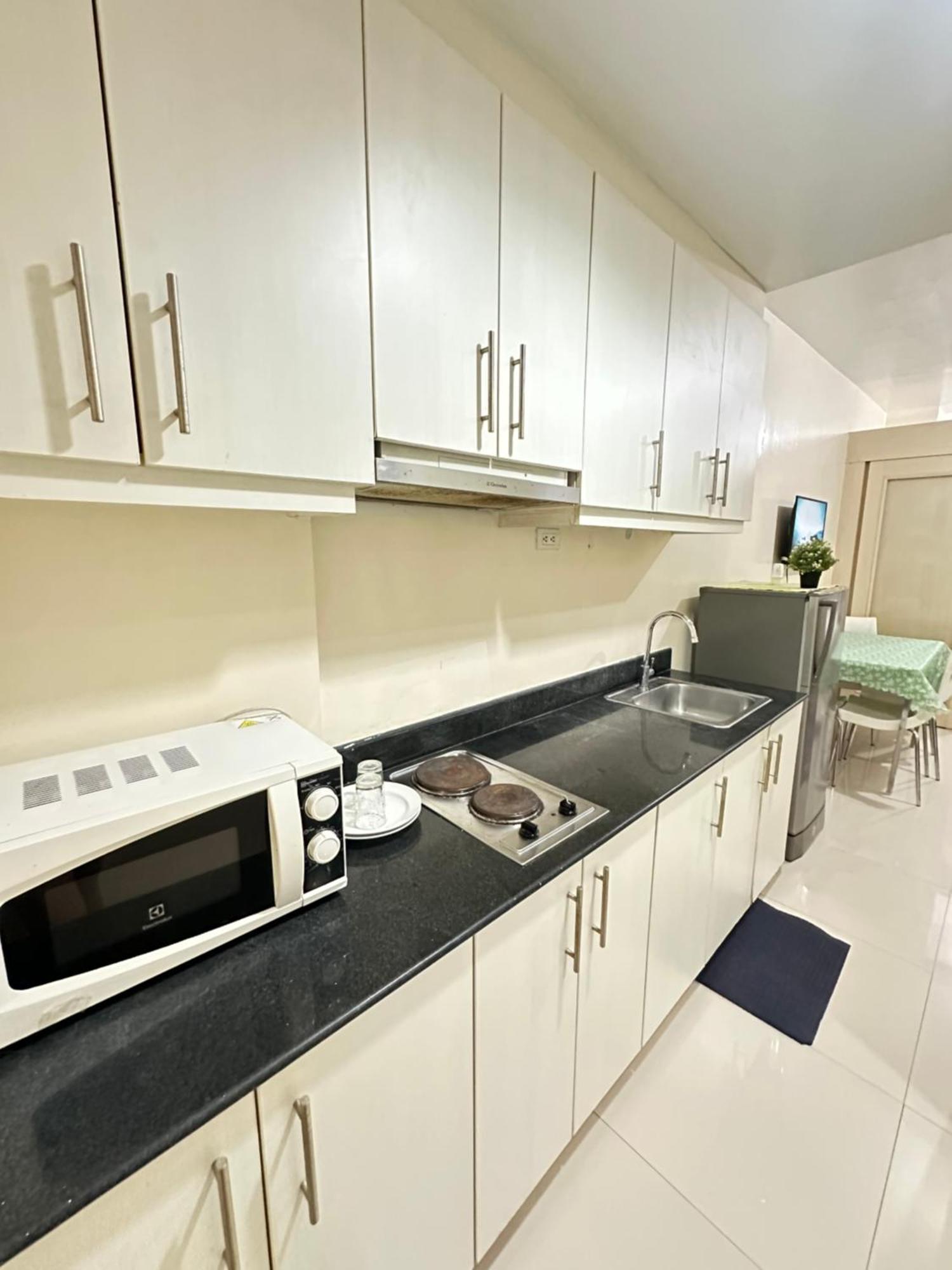 Apartment Sea Residences Staycation By Kylie Manila