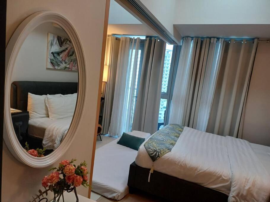 Newpointesuites 2 Uptown Bgc * Manila