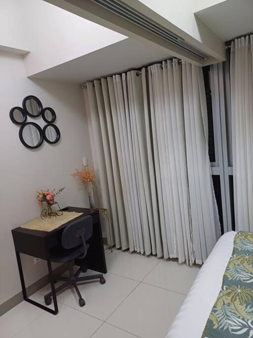 Newpointesuites 2 Uptown Bgc * Manila