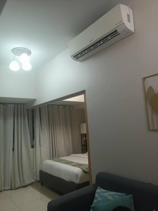 Newpointesuites 2 Uptown Bgc Apartment