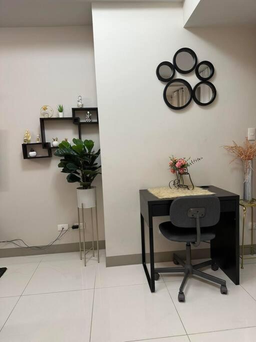 Newpointesuites 2 Uptown Bgc * Manila