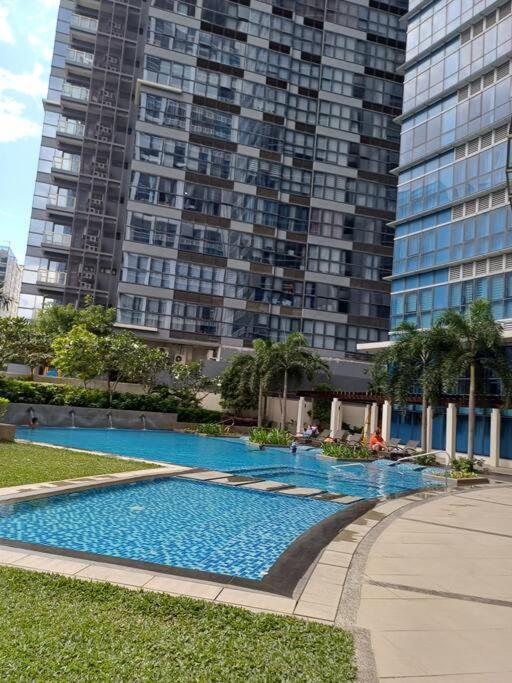 Newpointesuites 2 Uptown Bgc Apartment
