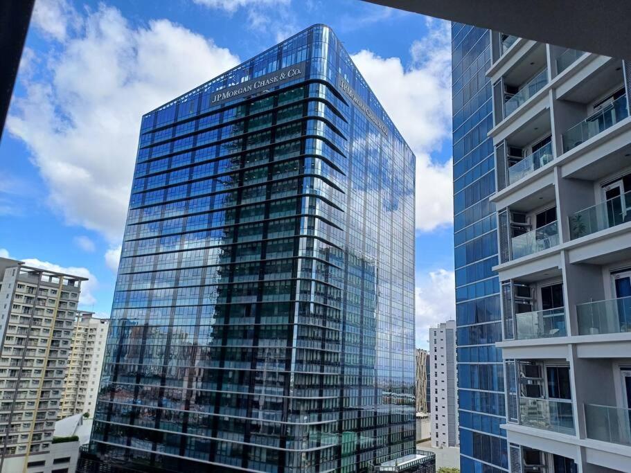 Apartment Newpointesuites 2 Uptown Bgc