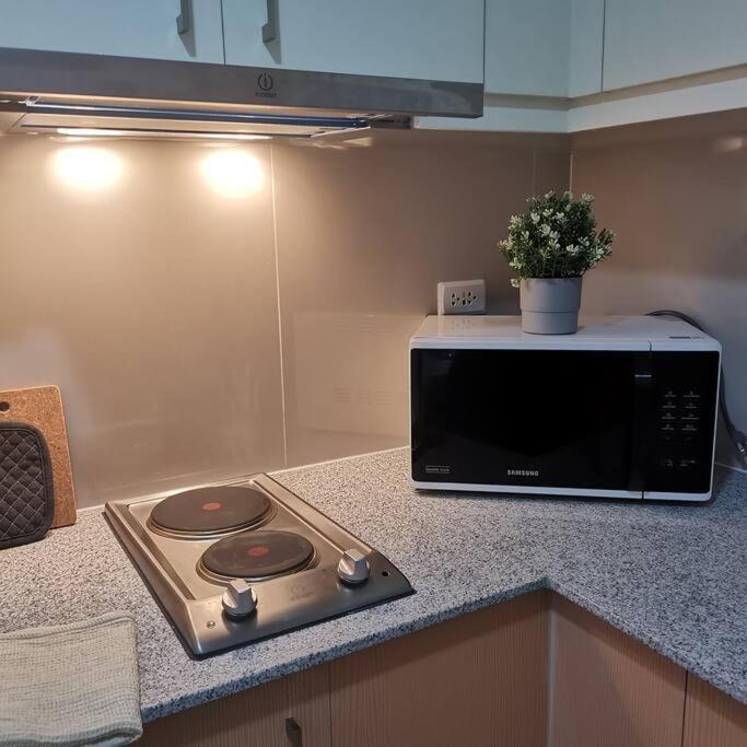Newpointesuites 2 Uptown Bgc Apartment Manila