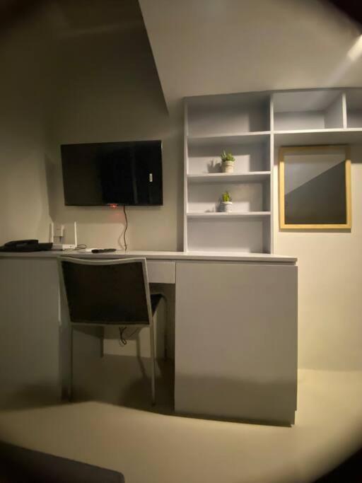 Aira Staycation Apartment Manila