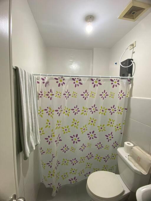 Aira Staycation Apartment