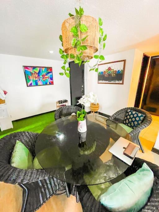 Apartment Lovely Penthouse In Makati *