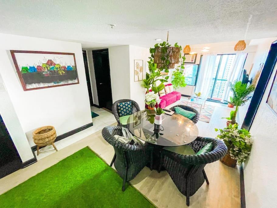 Lovely Penthouse In Makati *