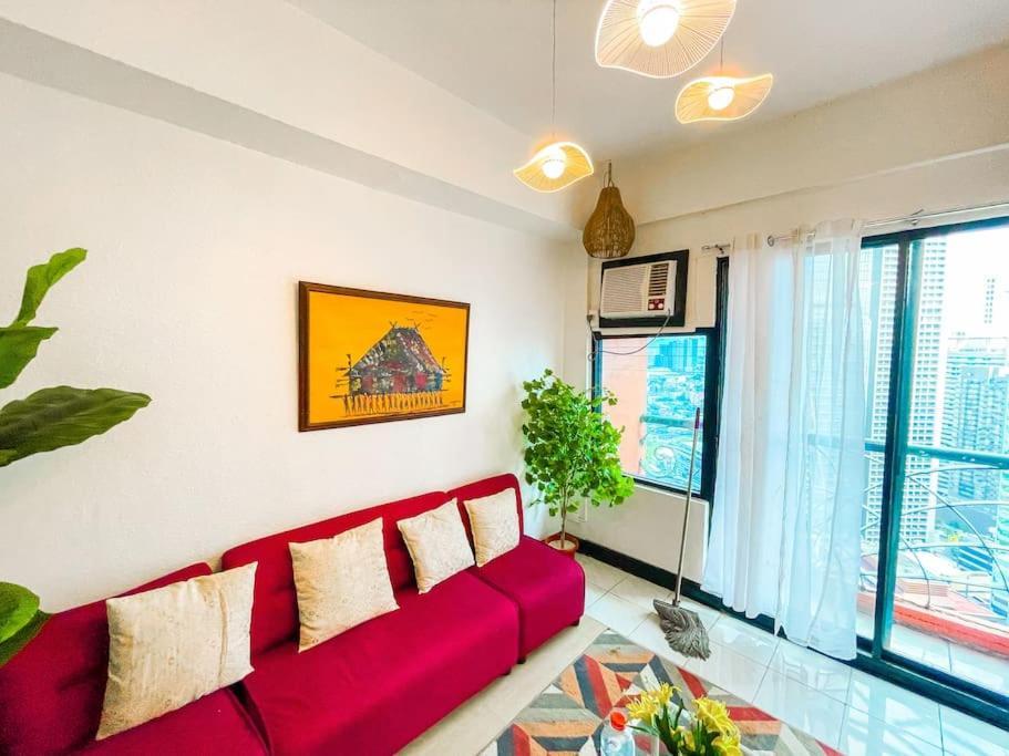 Lovely Penthouse In Makati Apartment *