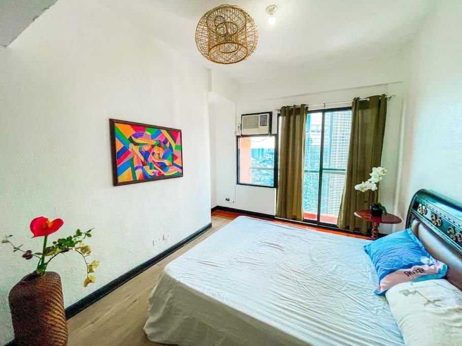 Lovely Penthouse In Makati Manila