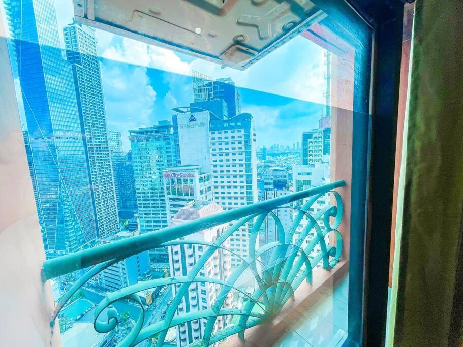 Lovely 2br Penthouse In Poblacion, Makati Apartment *