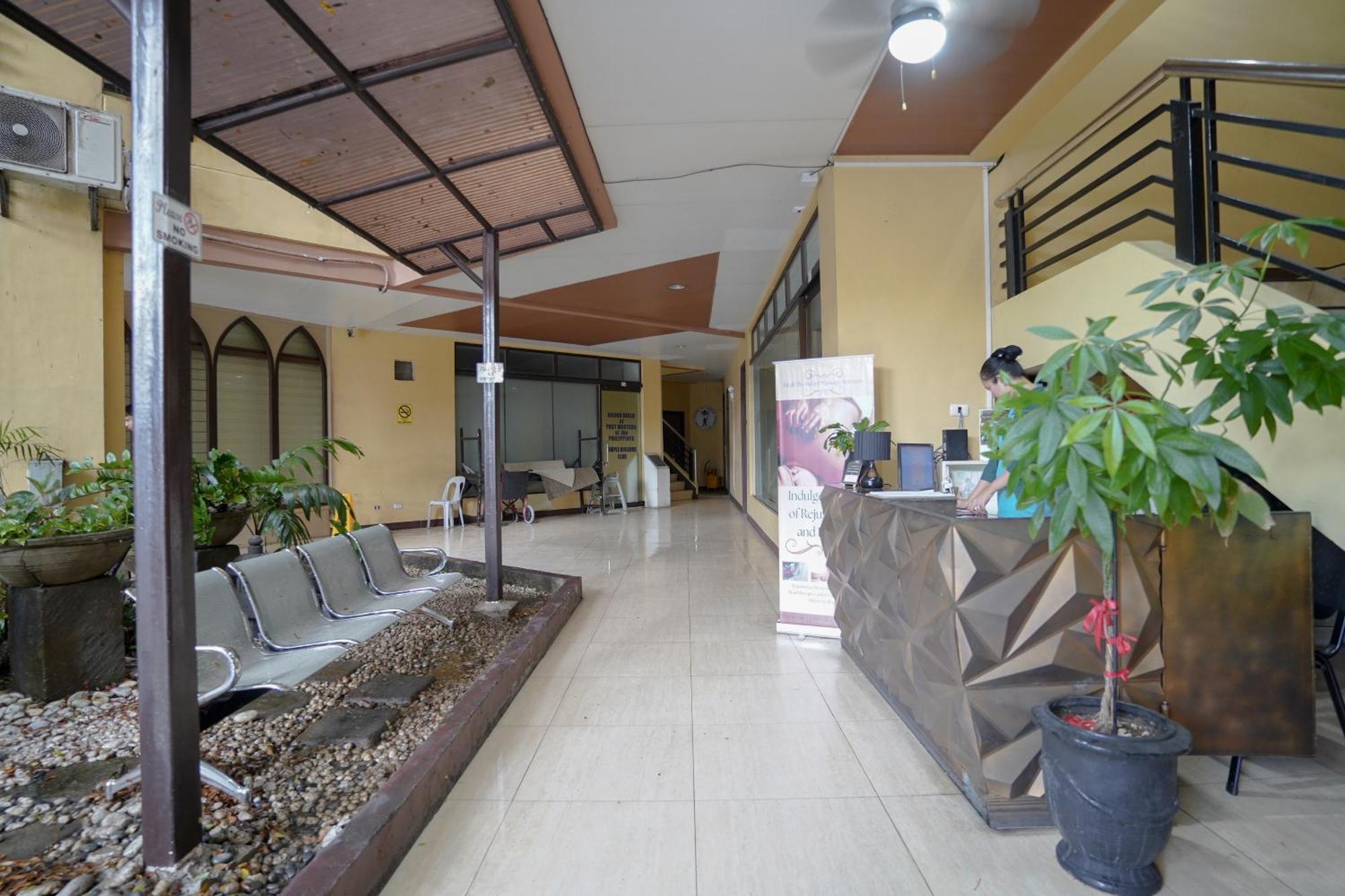Arzo Grand Hotel 2*