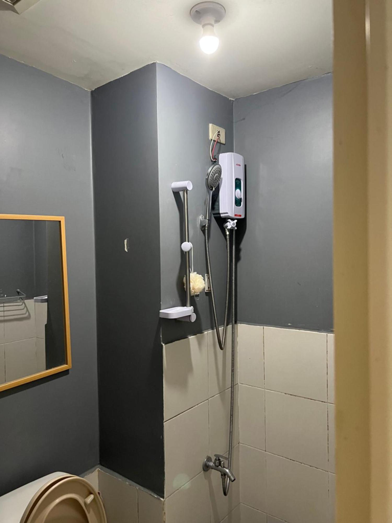 Apartamento Ronsky Paradise Free Wifi And Netflix Manila