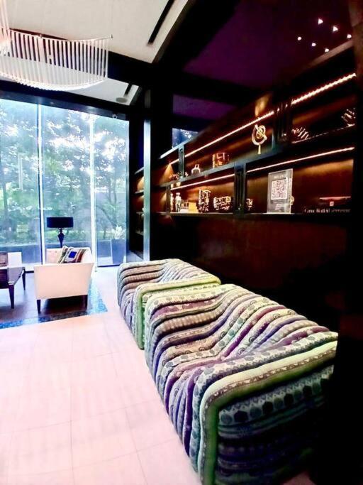 Spacious 1br Milano By Versace In Makati Apartment *