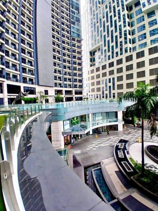 Spacious 1br Milano By Versace In Makati