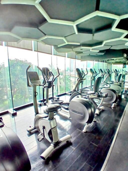 Spacious 1br Milano By Versace In Makati Apartment Manila