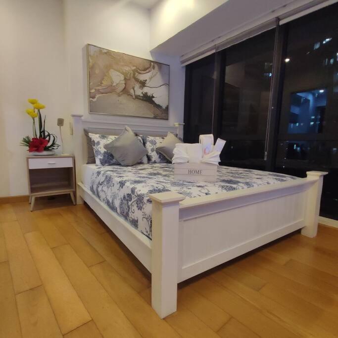 Spacious 1br Milano By Versace In Makati Apartment