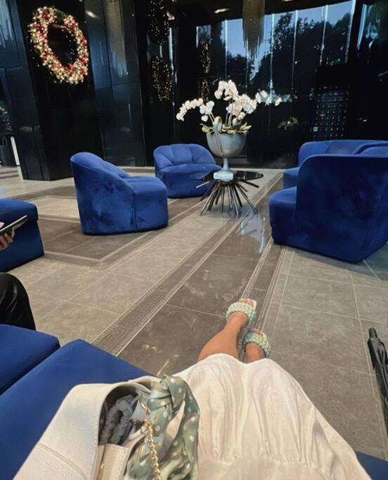 Apartment Spacious 1br Milano By Versace In Makati