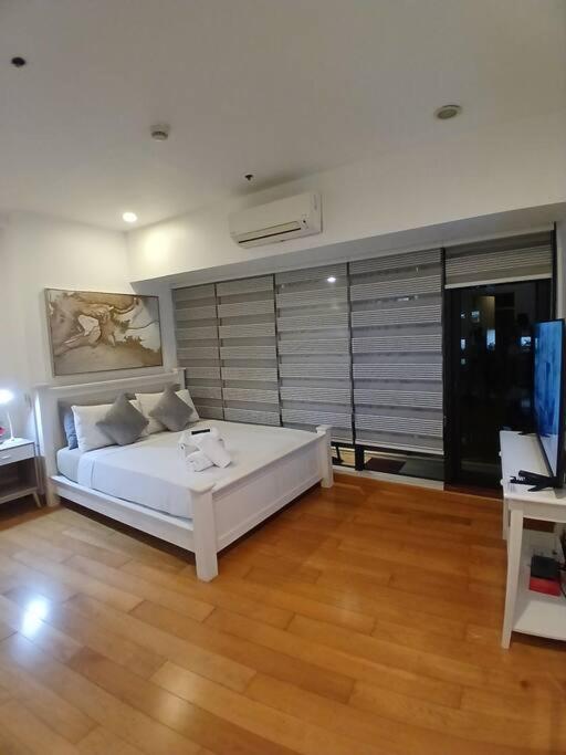 Apartment Spacious 1br Milano By Versace In Makati