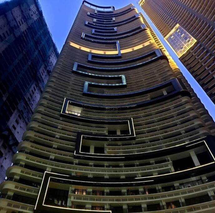 Spacious 1br Milano By Versace In Makati Apartment *
