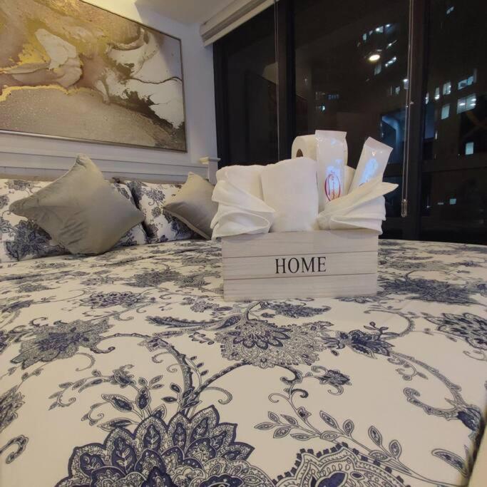 Apartment Spacious 1br Milano By Versace In Makati *