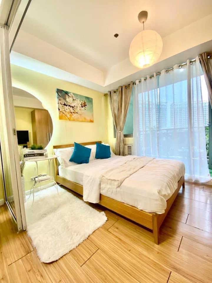 Azure Staycation By Safiya Apartment *