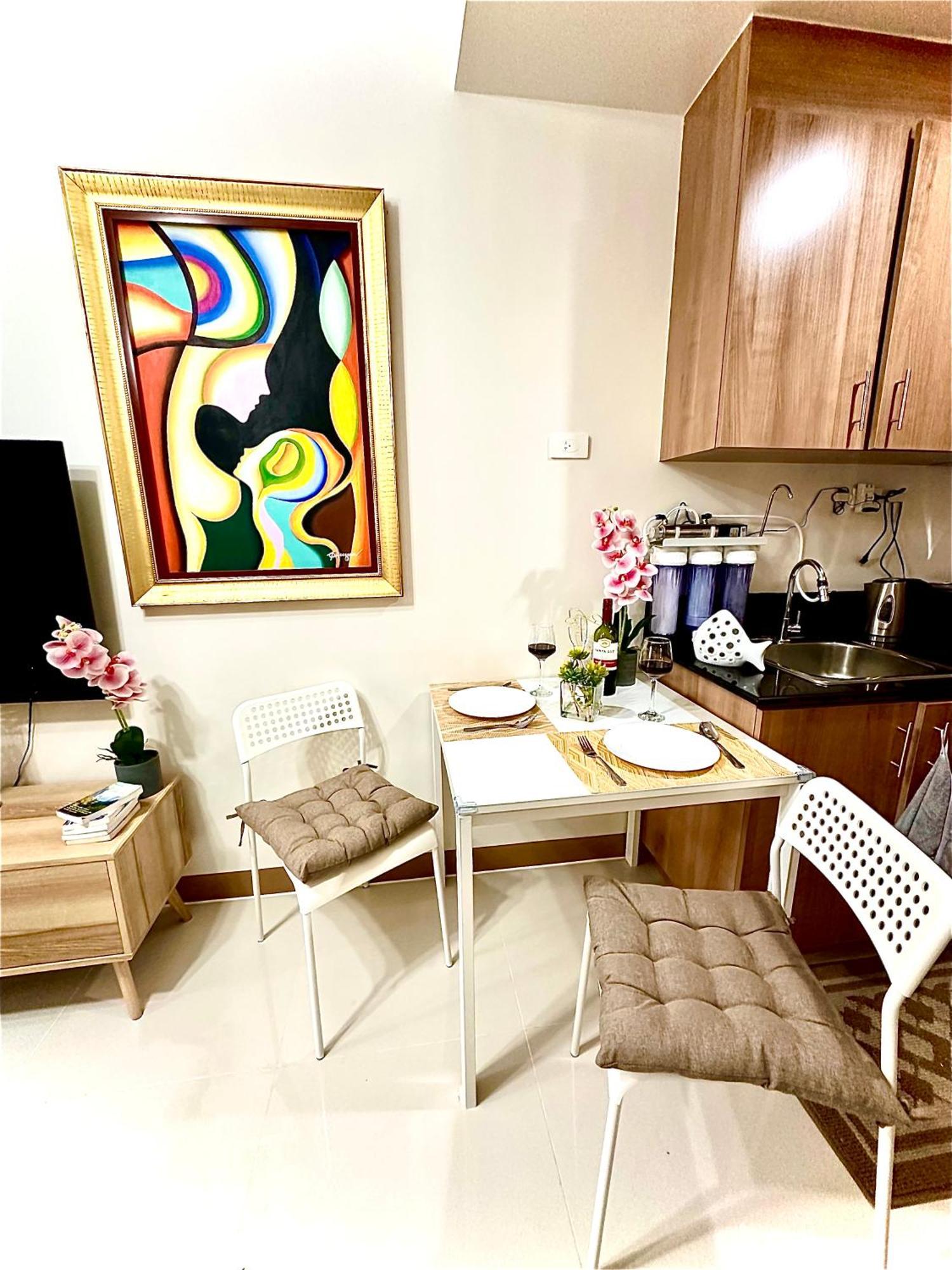Luxury Living At Red Residences Makati 16 Apartment *