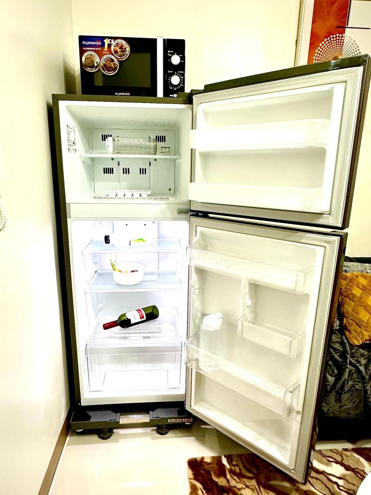 Apartment Luxury Living At Red Residences Makati 16 Manila