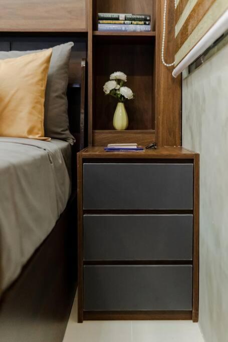 1br Makati, Lush Residences M004 Apartment