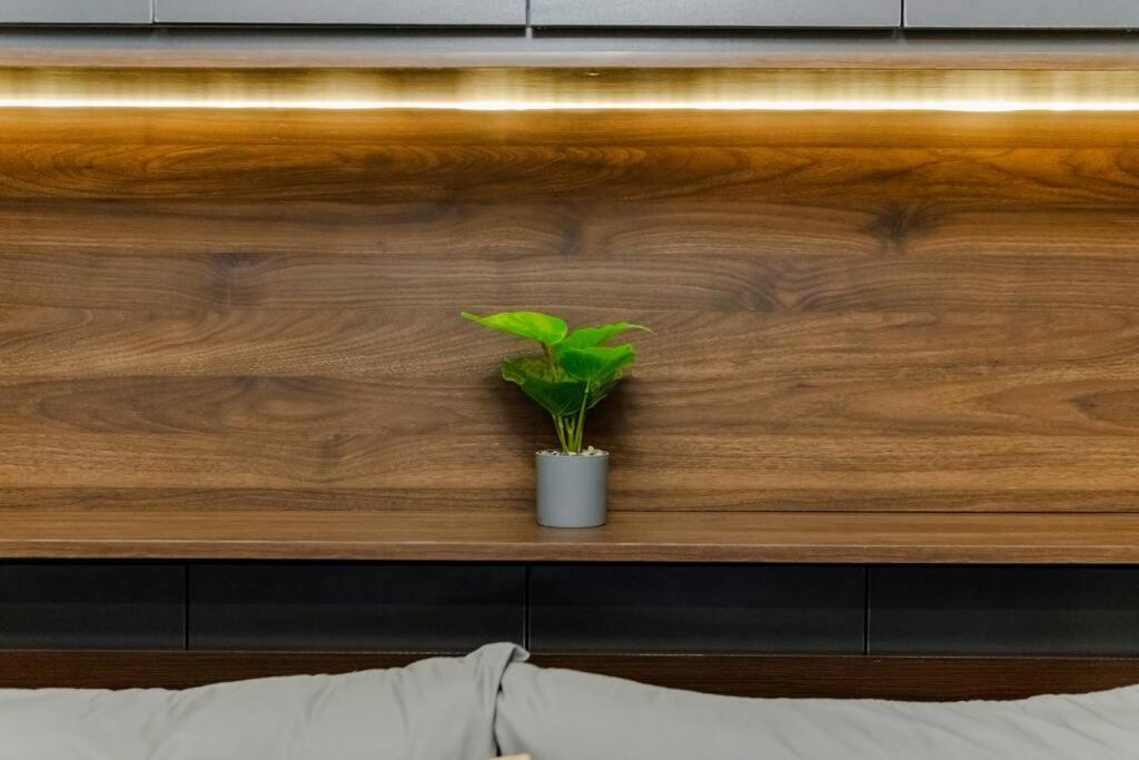 1br Makati, Lush Residences M004 * Manila
