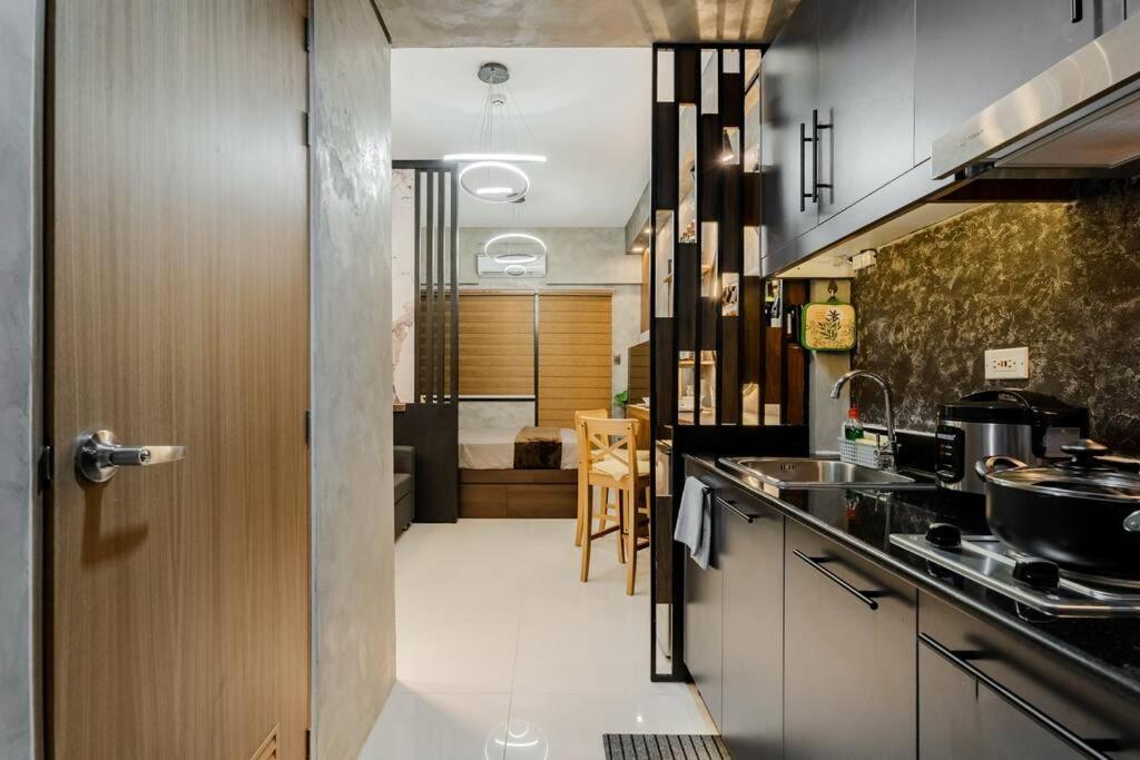 1br Makati, Lush Residences M004 Apartment *