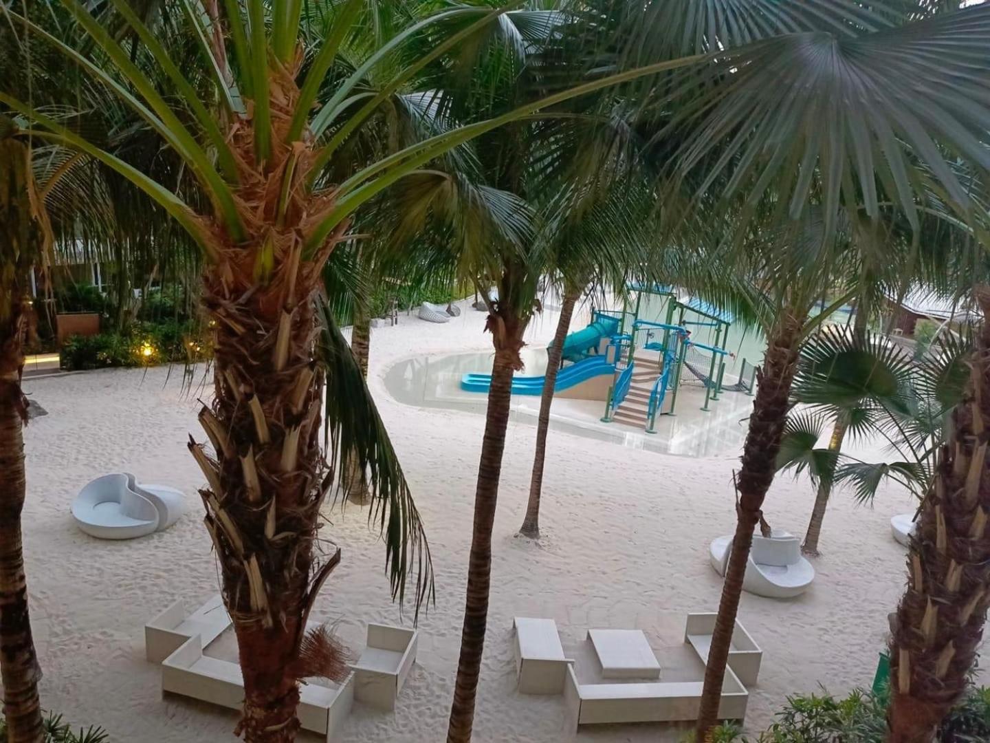Homestay Azure Urban Staycation By Solace Peak 3 1bedroom With Ps4 Manila