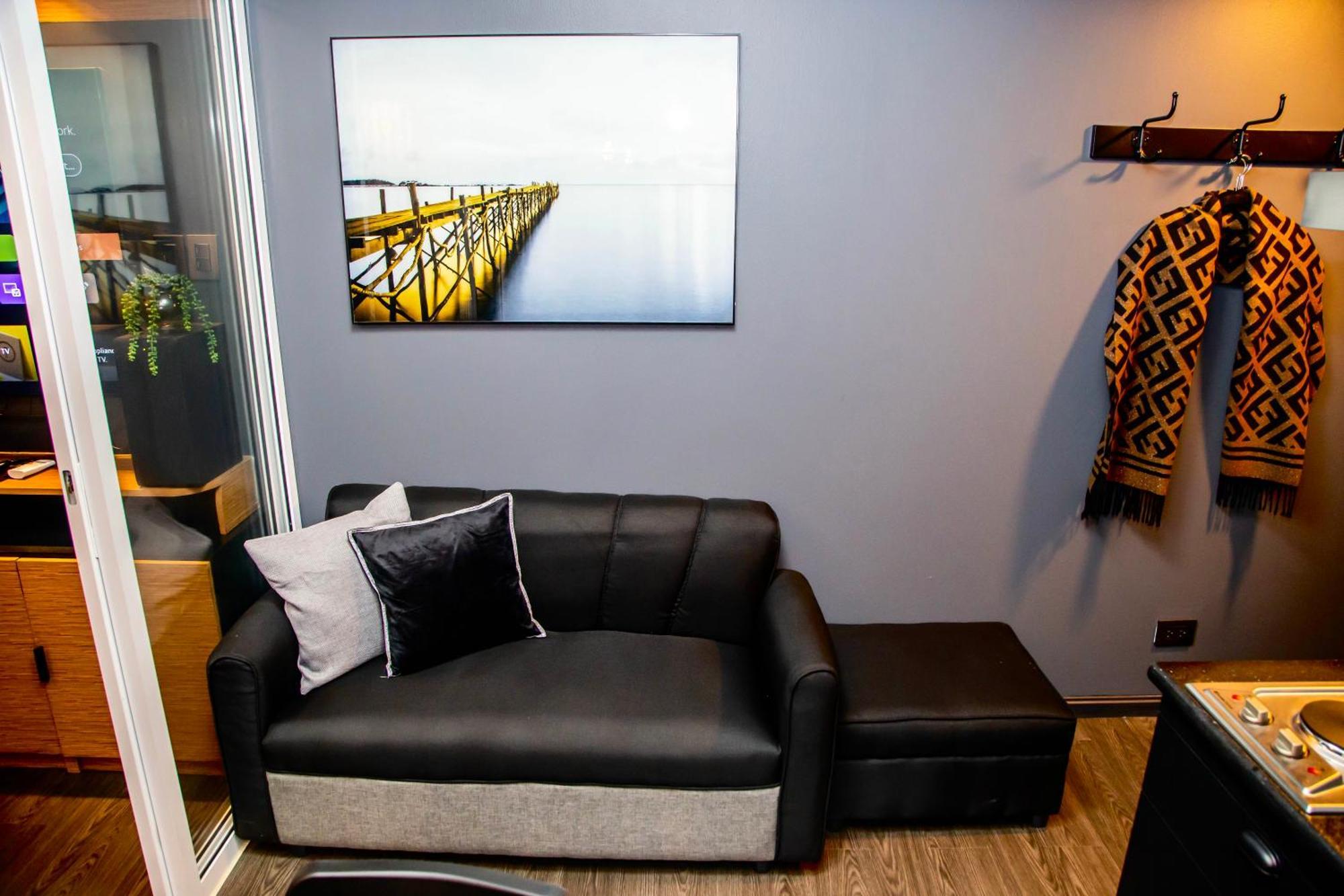 Azure Urban Staycation By Solace Peak 3 1bedroom With Ps4 Homestay