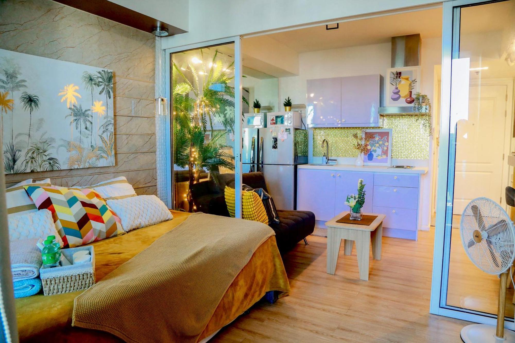 Azure Urban Staycation By Solace Peak 1 Bedroom View Homestay