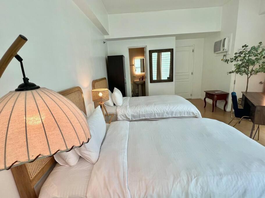 Apartment Charming 3-br In Bgc Manila