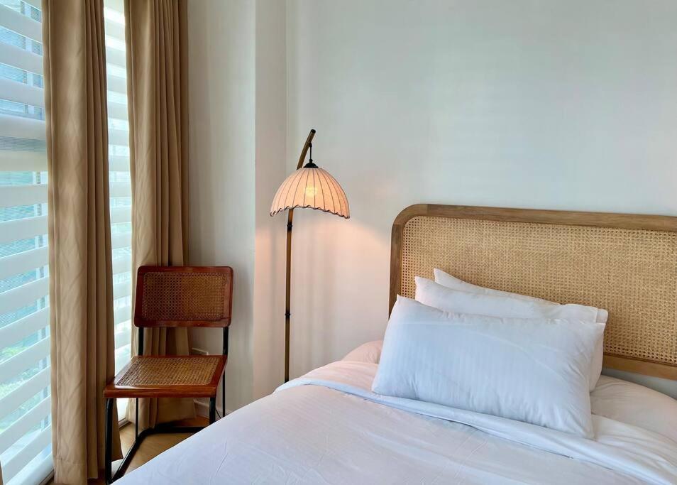 Apartment Charming 3-br In Bgc