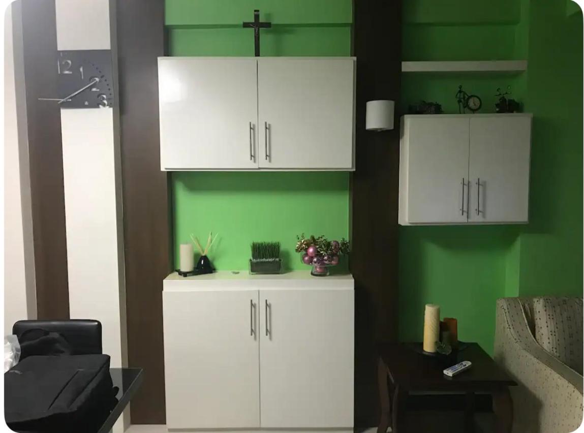 Apartment Montecito Unit Near Airport *