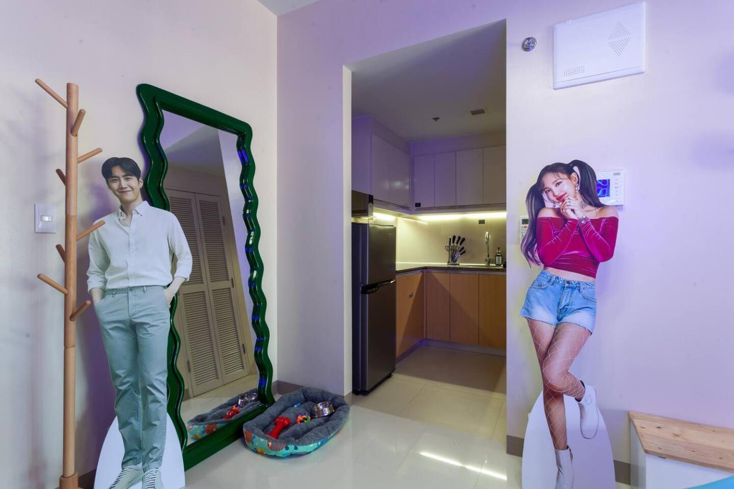 Korea In The Staycation With Pool, Gym And