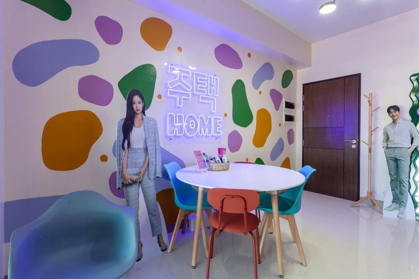 Korea In The Staycation With Pool, Gym And Manila