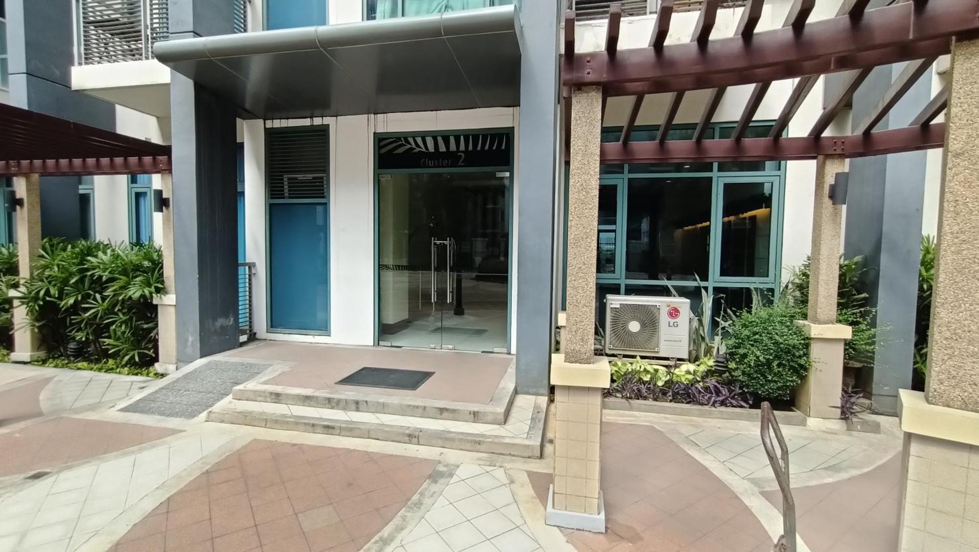 Pwl Condotel Across Terminal 3 Airport Apartment