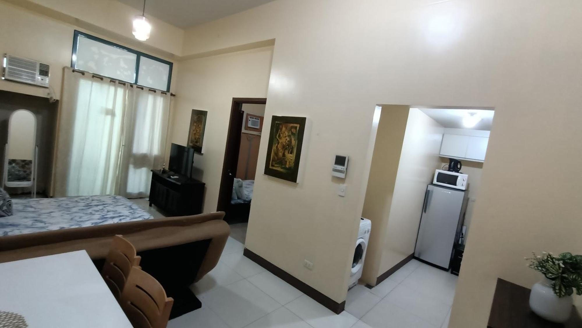 Pwl Condotel Across Terminal 3 Airport * Manila