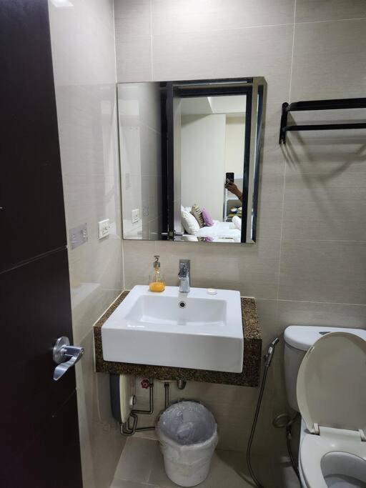 Cozy 1 Bedroom Flat Near Naia 3 * Manila