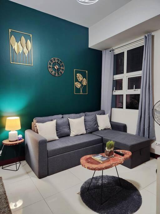 Cozy 1 Bedroom Flat Near Naia 3 Apartment