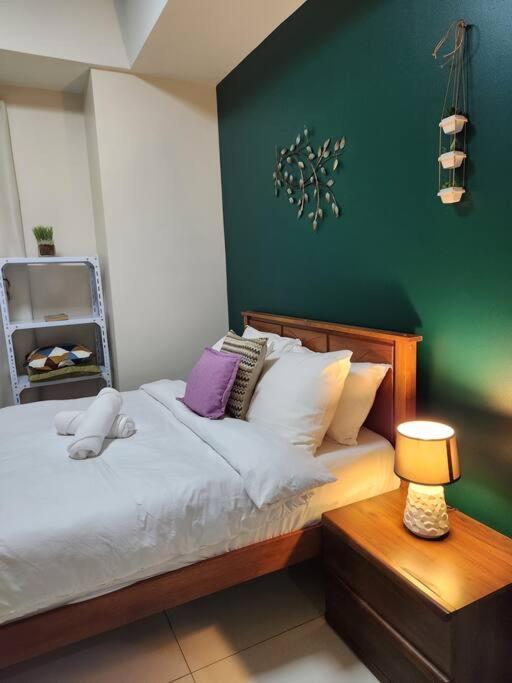 Cozy 1 Bedroom Flat Near Naia 3 Apartment *