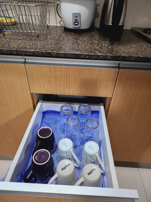 Cozy 1 Bedroom Flat Near Naia 3 Apartment