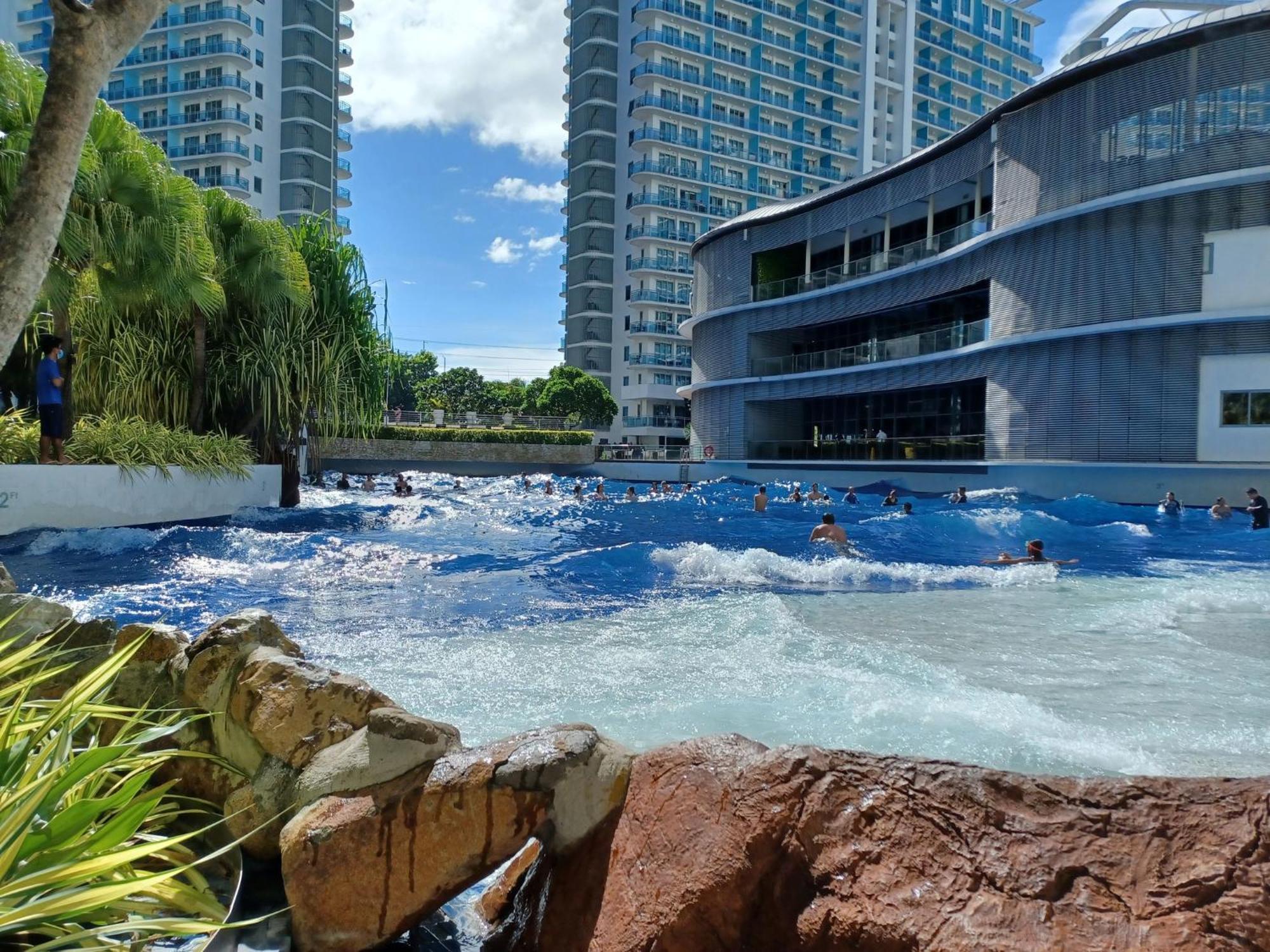 Urban At Azure * Manila