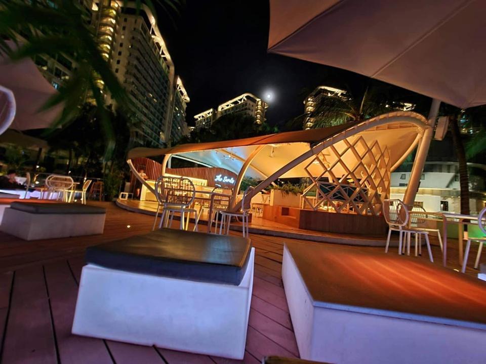 Urban At Azure Apartment Manila