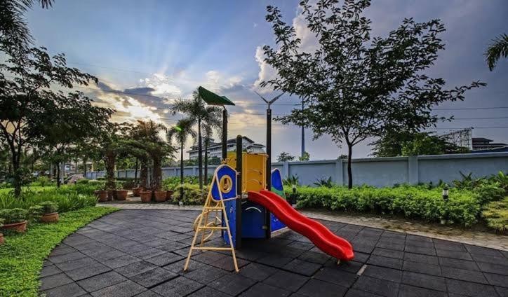 Aparthotel Marvel Staycation -near Dona Elena Tower Manila
